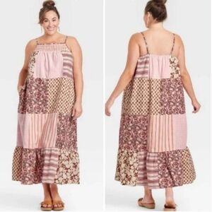 Women's plus size sleeveless Tiered Dress